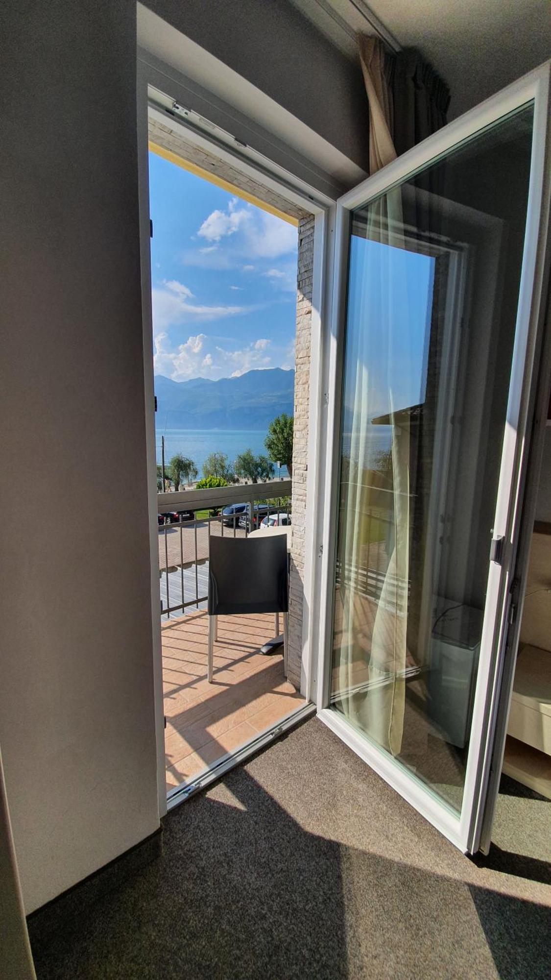 Hotel Garni Rosmari Brenzone sul Garda Pokoj fotografie